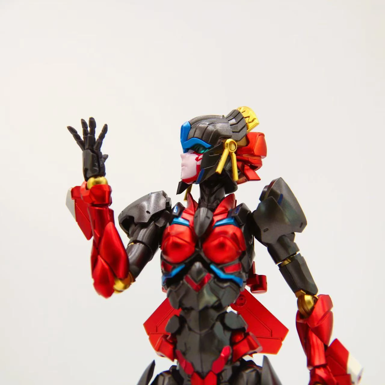 In Stock Transformed Toys Finely Painted MD004A Xiaofengfengblade Ko Qianzhilian Assembled Toy Model