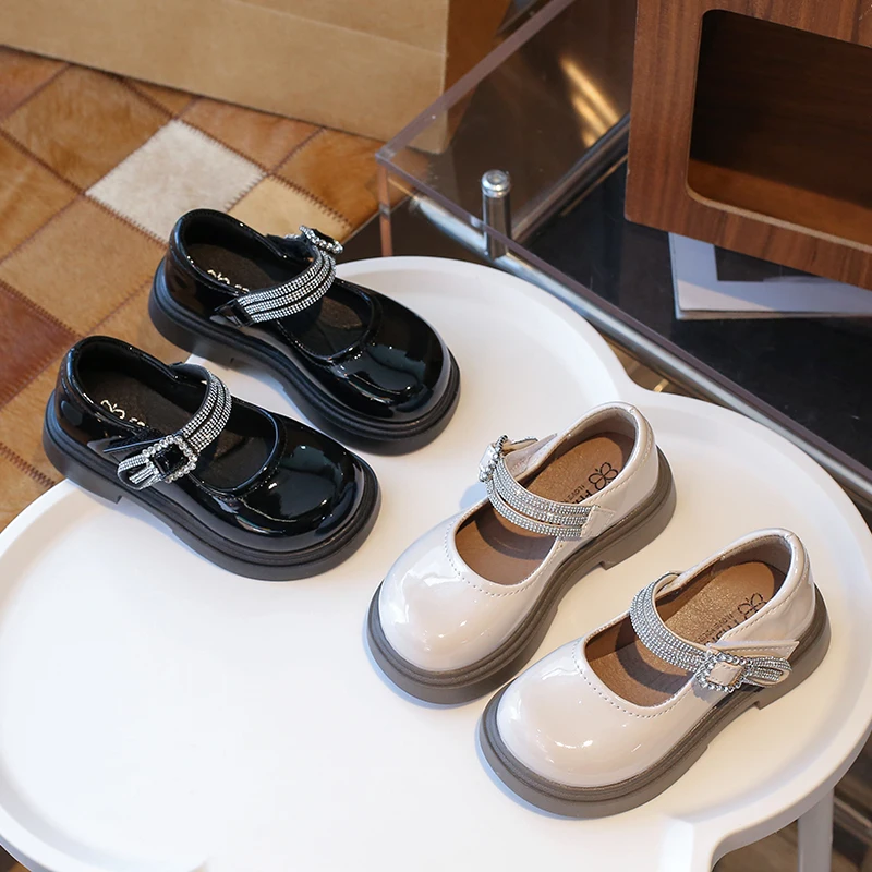 

2025 New Girls Leather Shoes for Party Wedding Children Princess Shoes Fashion Kids Performance Shoes All Match Anti-Slippery