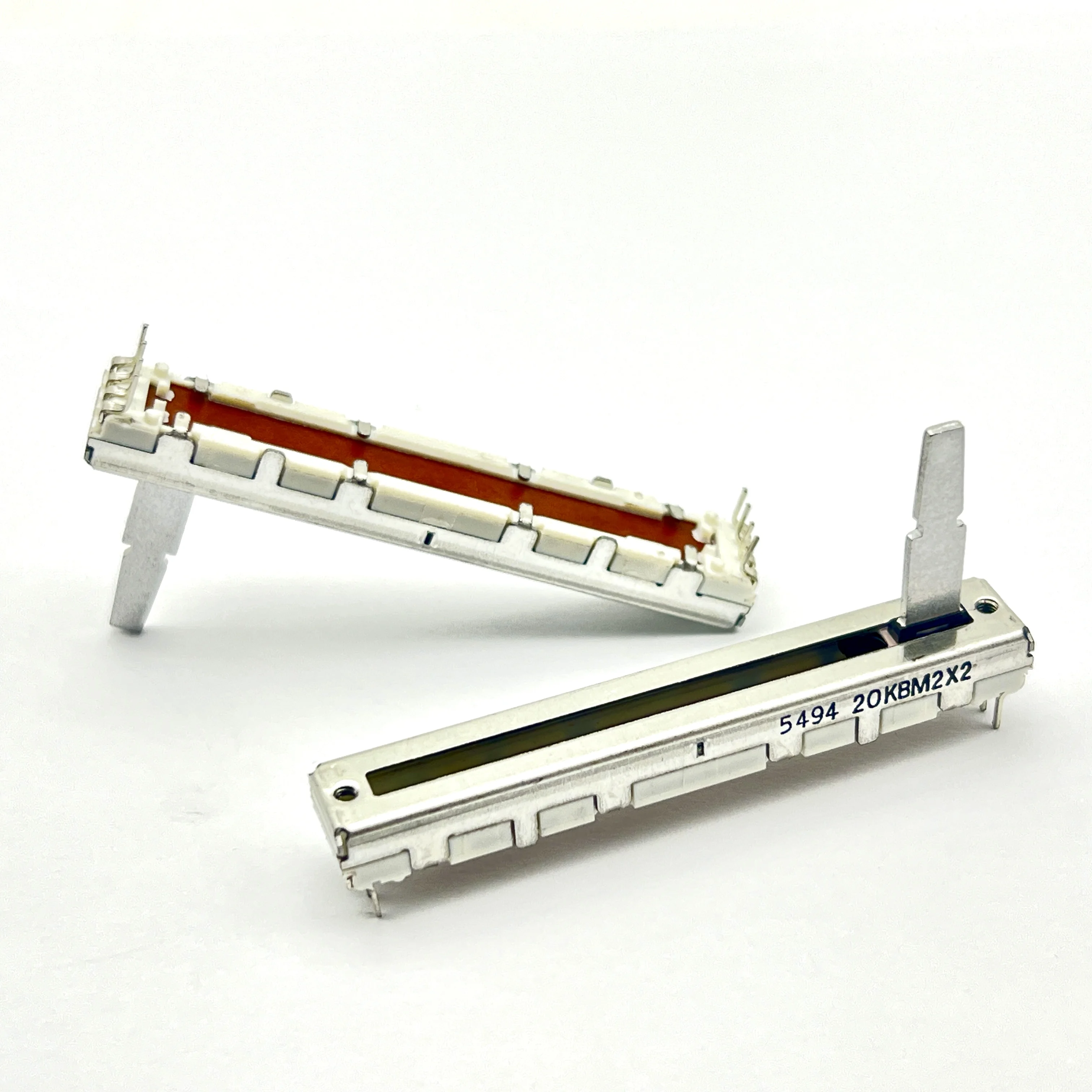3 szt. Oryginalny tajwański potencjometr suwakowy prostoliniowy 60MM 20KBM2X2, długość trzpienia 20mm, bez pozycjonowania punktu środkowego — zdjęcie produktu 4