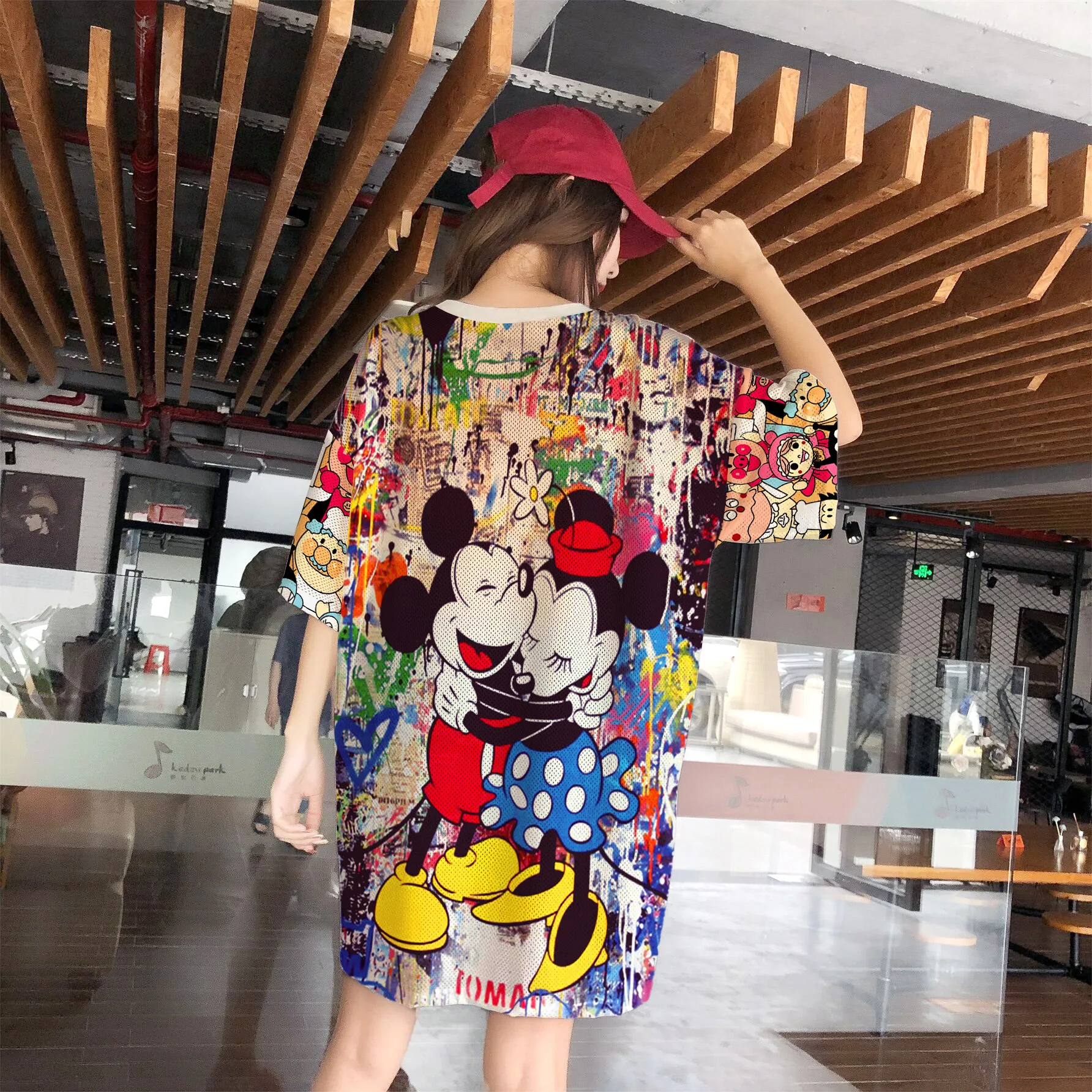 Disney-Camiseta de manga corta con estampado de Mickey y Minnie para mujer, ropa de casa informal holgada, de secado rápido