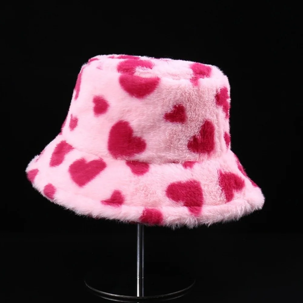 عارضة فو الفراء أفخم صياد قبعة رشاقته الدافئة الحب القلب دلو قبعة الكورية نمط واسعة حافة الشتاء أفخم قبعة فتاة