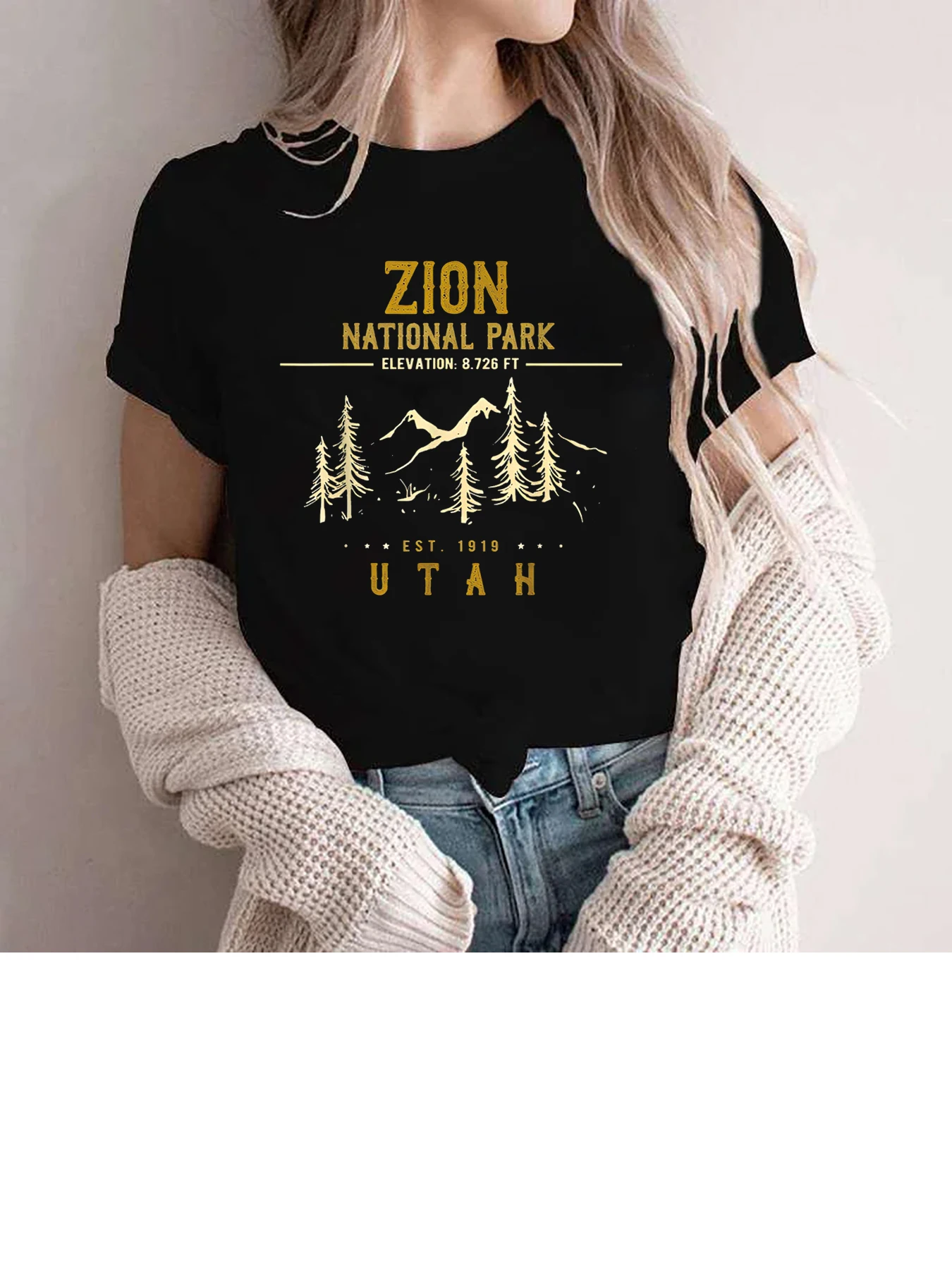 Zion National Park, Utah Explore Adventure Hiking Printed Short Sleeve Pattern Printed Women's Summer T-shirt