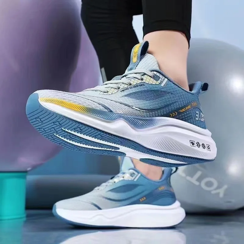 Running shoes summer new breathable sports shoes men's shoes shock-absorbing soft sole lightweight student mesh shoes