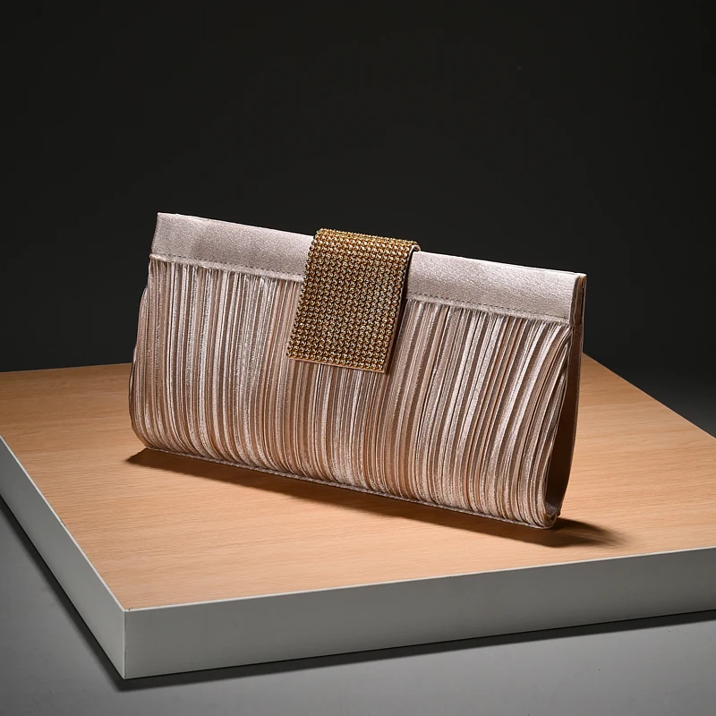 

Fashionable and elegant evening bag portable and personalized clutch bag shiny rhinestone and storage bag for socialites' out