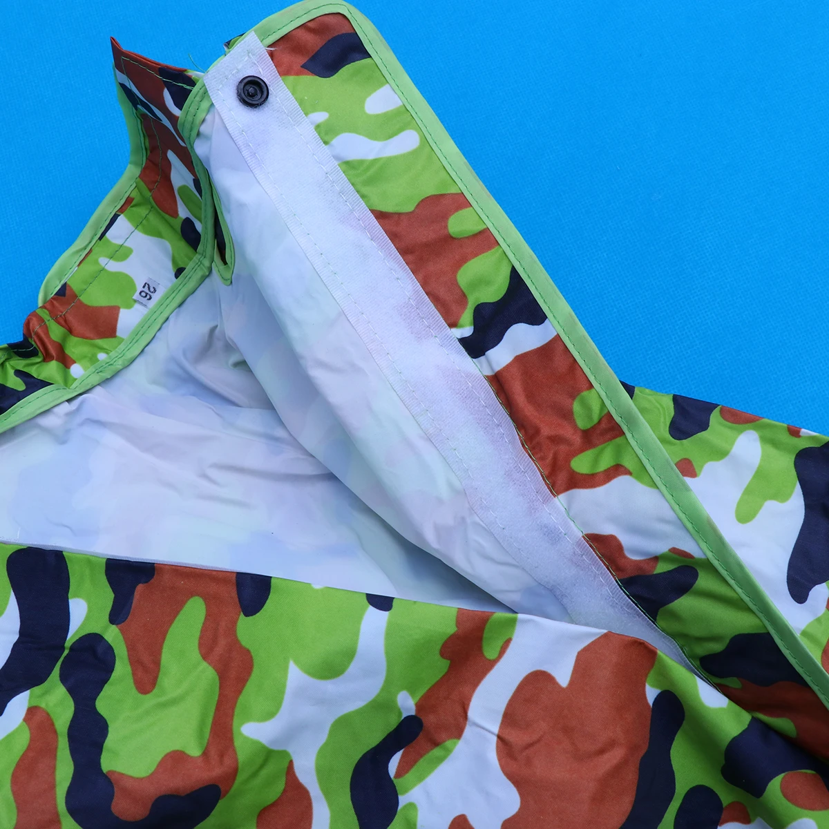 

Pet Raincoat Lightweight Dog Slicker Waterproof Hoodie Jacket Camouflage Design Keeps Dry Comfortable Wet Rain Coat