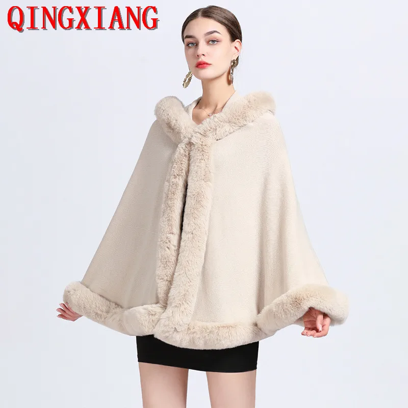 Women Winter Loose Poncho Overcoat Big Pendulum Cape Faux Fur Collar Cloak Batwing Sleeves Out Streetwear Shawl Coat With Hat