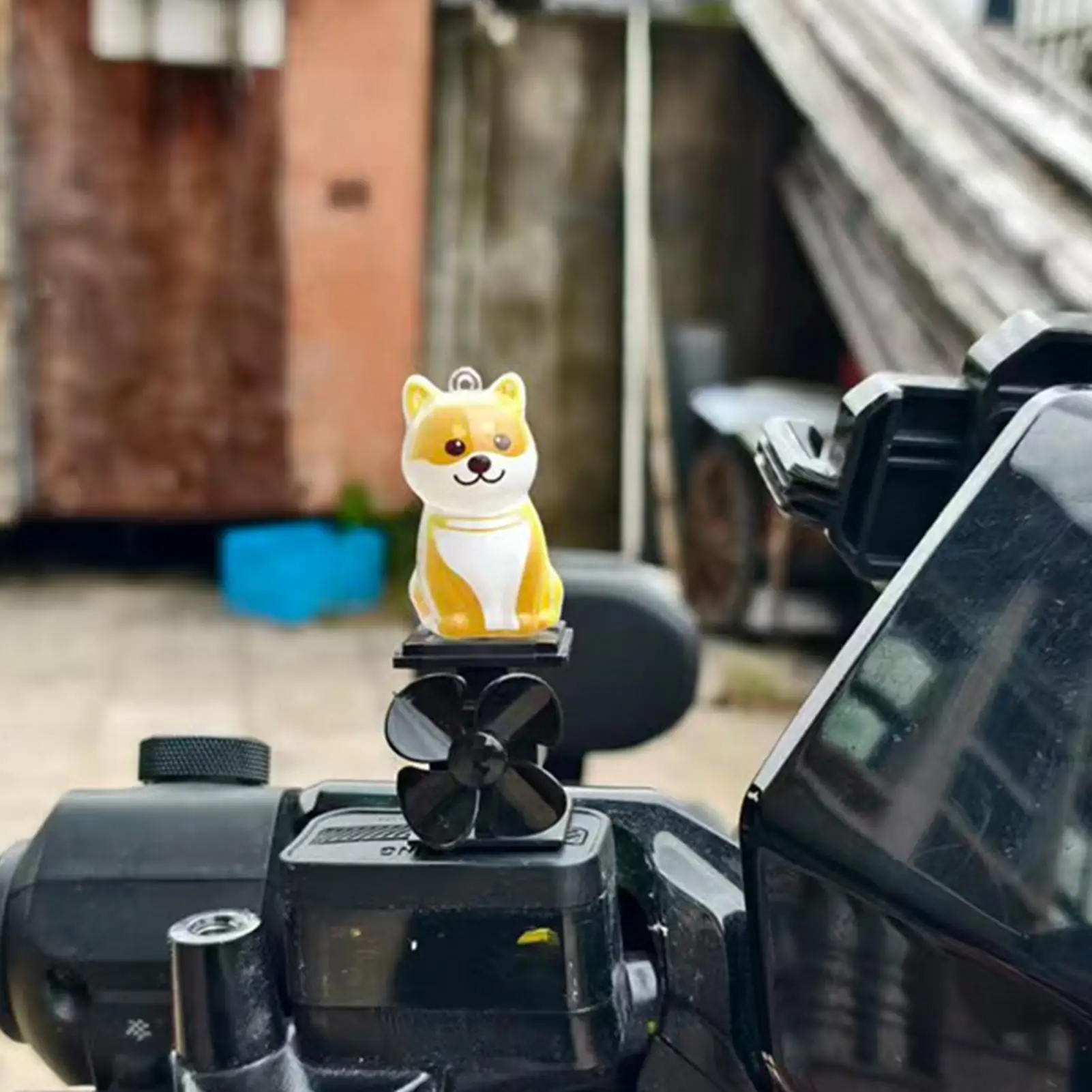 زينة الكلاب لتزيين الدراجات النارية مع ضوء LED تمثال حيوان يعمل بالرياح لمقود الدراجة النارية وركوب الدراجات الليلية في الهواء الطلق