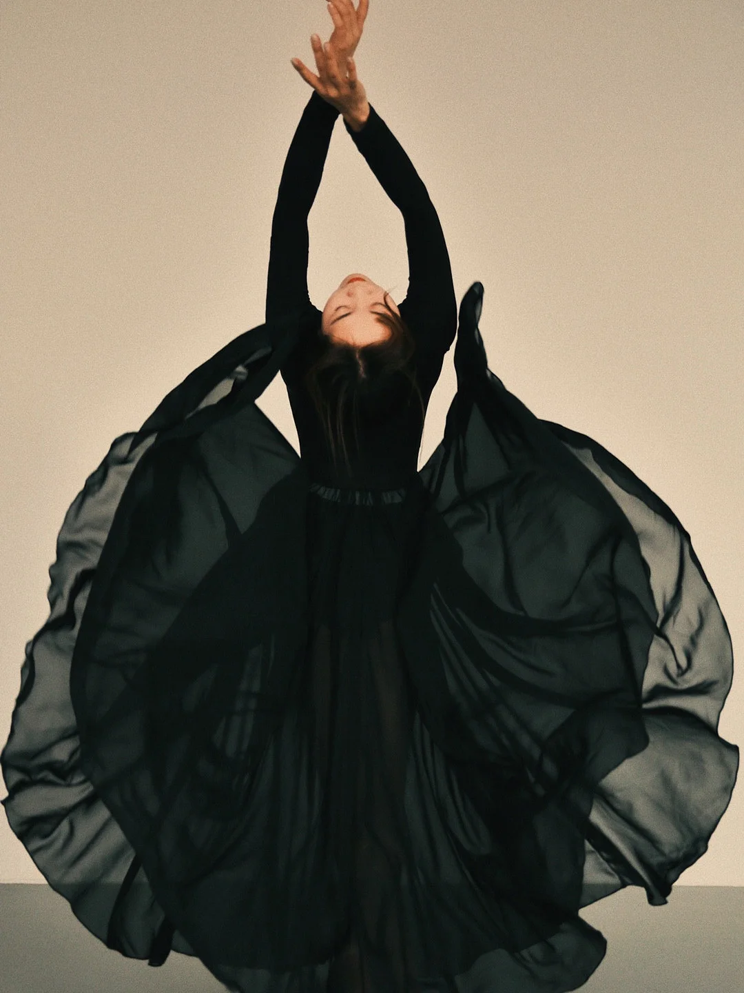 Vestido de danza clásica para mujer, elegante vestido de actuación de danza de Xinjiang, falda de media longitud, falda oscilante, vestido de entrenamiento de Ballet moderno