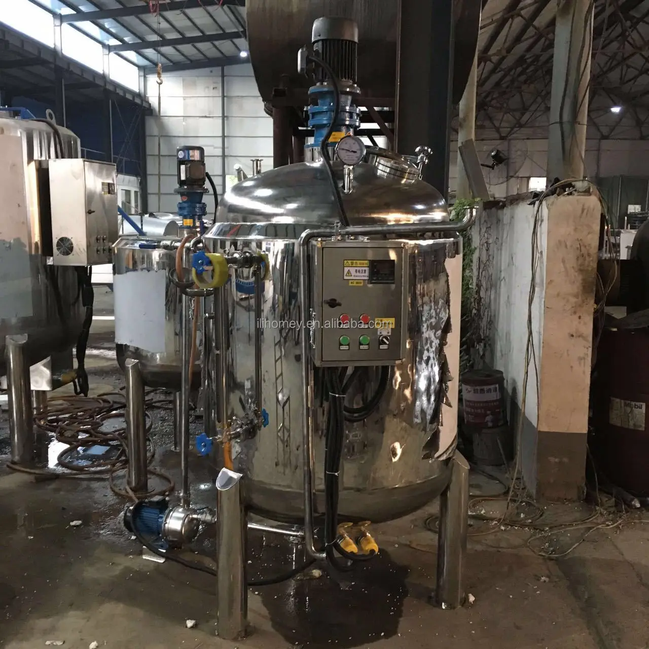 خزان خلط مقاوم للأحماض مع سترة تسخين كيميائية سائلة من الفولاذ المقاوم للصدأ عالية القص