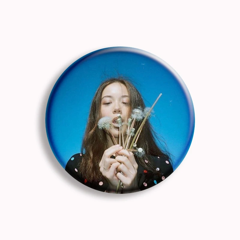 Album de couverture de chanteur de jazz Laufey Bewitched Soft Button Pin, Creative I Love Laufey Brooch, Danemark ge Bag Decor Accessrespiration, GérStrengthening