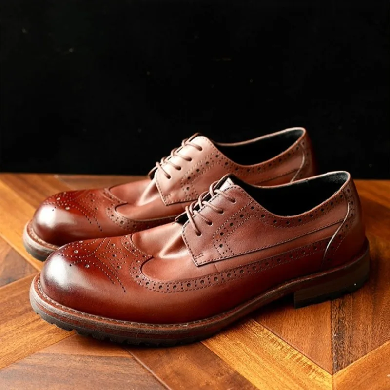 

Handmade Sewn Genuine Leather Business Casual Brown Retro Round Toe Dress Shoes Men's Brogue Lace Up Oxford Leather Shoes Male