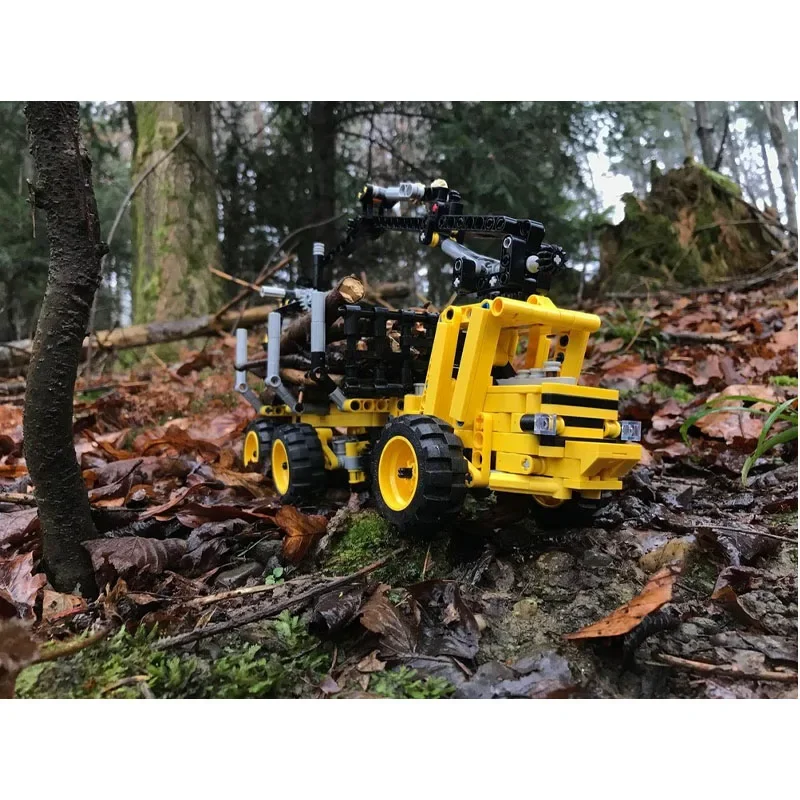 

MOC-96332 Urban Forest Logging Truck Building Block Model, 573 Parts, Toy Gift for Boys and Children for Birthday or Christmas