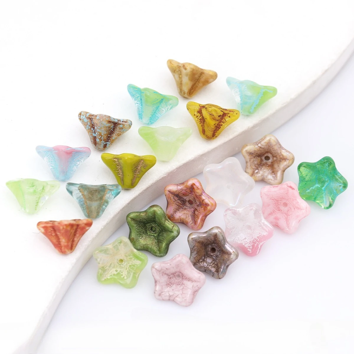 7/14pcs Random color 13mm Glass Wind Chime Flower , Mini Trumpet Flower Glass Beads, For DIY Jewelry Making Supplies