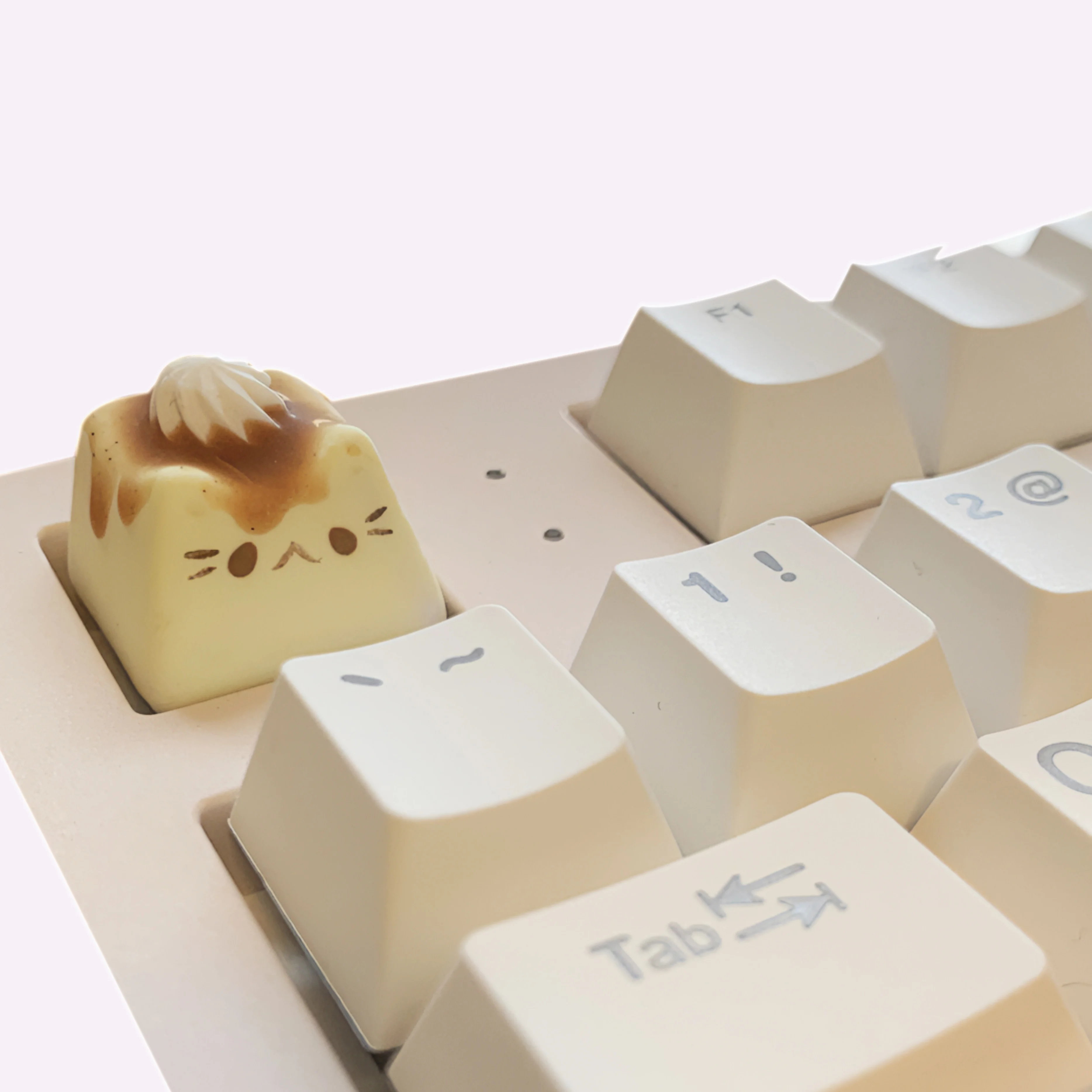 1 Piece Cartoon Cream Cat Keycaps ESC Key Personalized stone plastic clay key cap pink cat cute gift Mechanical Keyboard Keycaps