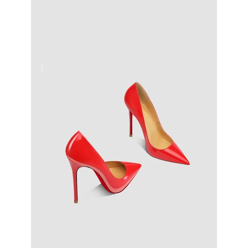 حذاء بكعب عالٍ مدبب جميل للغاية للنساء، حذاء فردي احترافي جديد بكعب نحيف من الجلد الفرنسي المثير مقاس كبير باللون الأسود