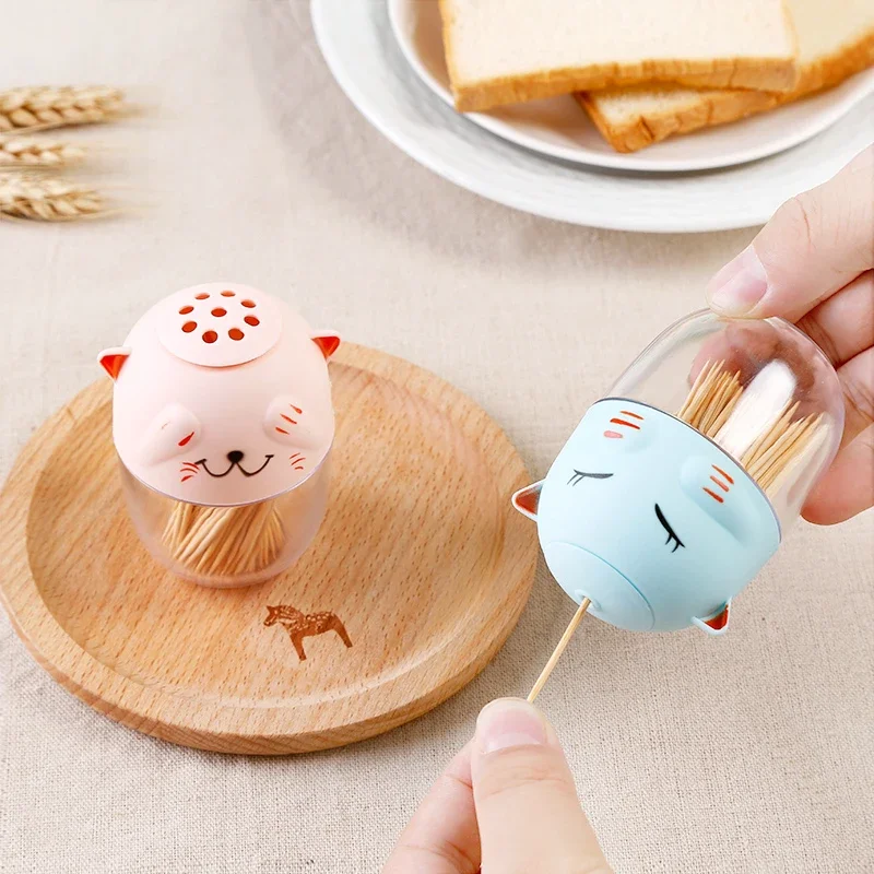 Cute Cat shape spice jar Health safe ABS plastic temperos salt pepper bottle for BBQ kitchen cooking tools Toothpick Holder