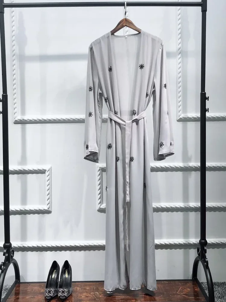 Ropa islámica turca Abaya abierta musulmana para mujer, vestidos largos florales con cuentas, vestido largo árabe de Dubái con cordones, caftán