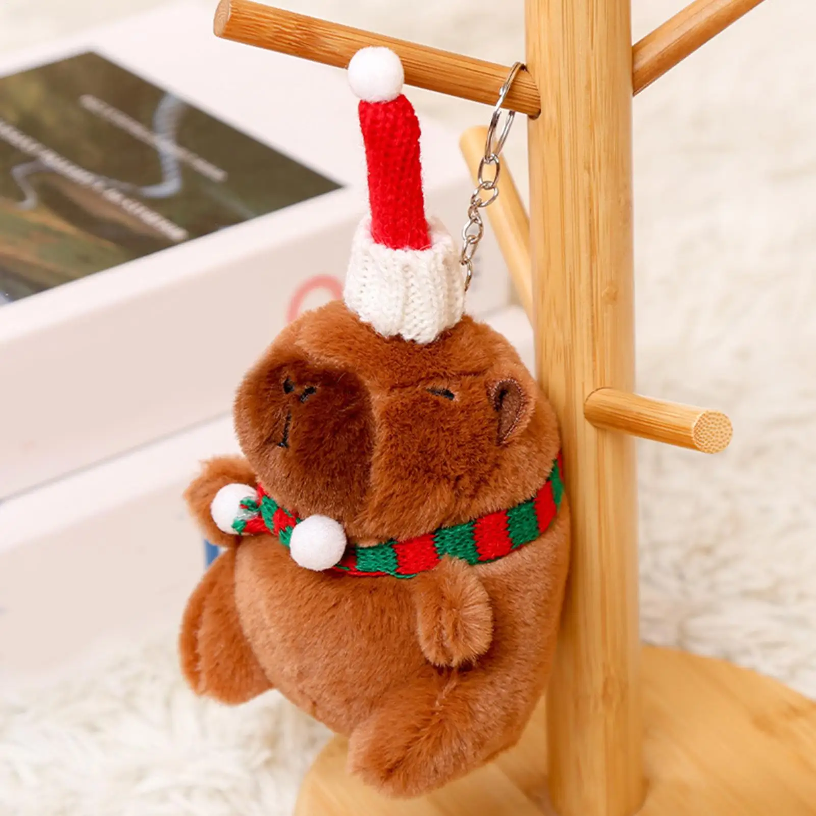 พวงกุญแจตุ๊กตาคาปิบาร่าน่ารัก การ์ตูนพวงกุญแจของเล่น ตุ๊กตาคาปิบาร่าน่ารักสำหรับคริสต์มาส ของขวัญวันเกิดสำหรับผู้ใหญ่และเด็ก รางวัลในห้องเรียน ของแจก