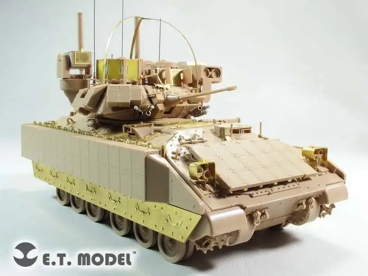 ET Model 1/35 E35-224 US Army M2/M3 BRADLEY IFV Schurzen For Meng Kit