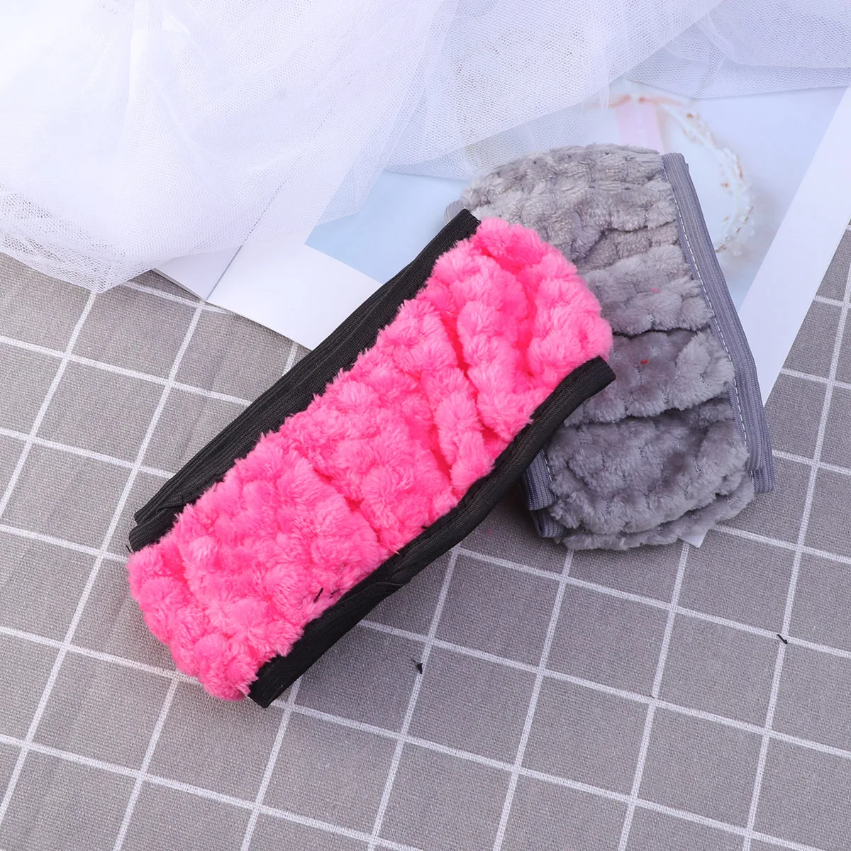 

Car Steering Wheel Cover Antiskid Four Seasons Elastic Band for Diameter 36-38CM Steering Wheel Car (Rosy)