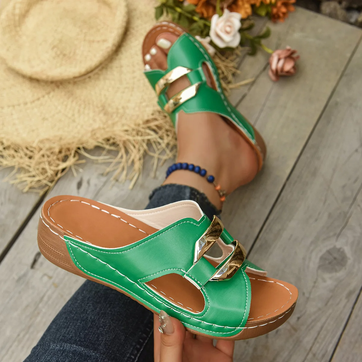 Women's Green Leather Slippers Gold Open Toed Mules Summer Beach Comfortable Platform Sandals Casual Outdoor and Daily Wear 2025