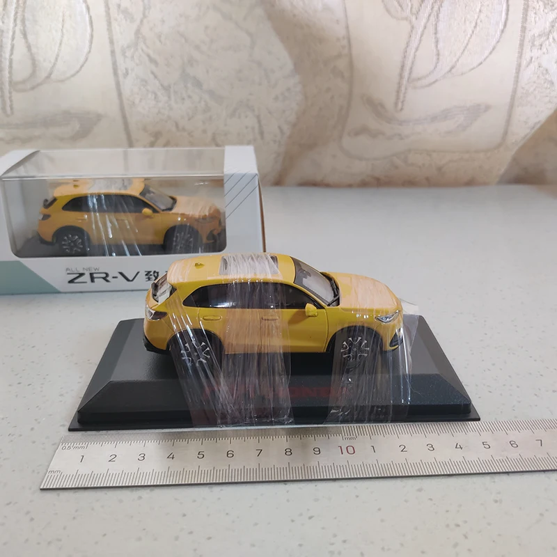 1:43 Scale ZR-V ZRV Alloy Car Model Toys Diecast Collectible Ornament Souvenir Box Crack