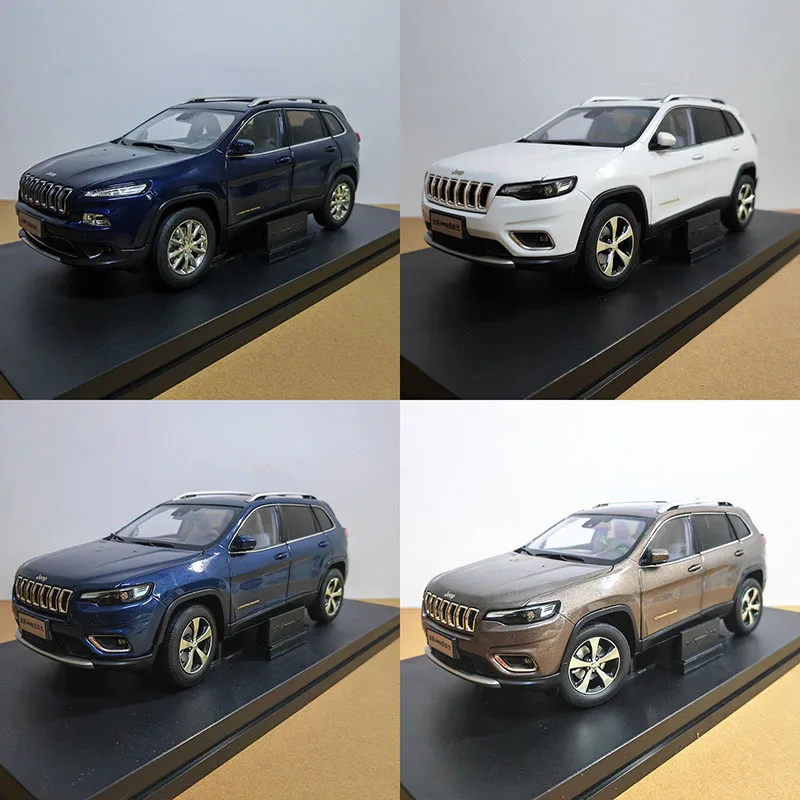 

Diecast 1:18 Scale Original Factory GAC Fiat JEEP Cherokee Alloy Car Model Collectible Toy Gift Souvenir Display Ornament