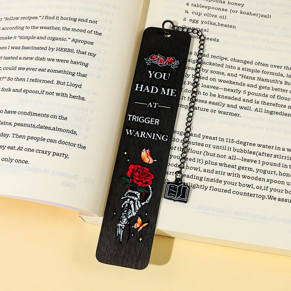 Marque-page romantique foncé épicé, marque-page de lecture en acier inoxydable, papeterie d'étude pour étudiants, pendentif de livre, cadeau de saint-valentin pour femmes