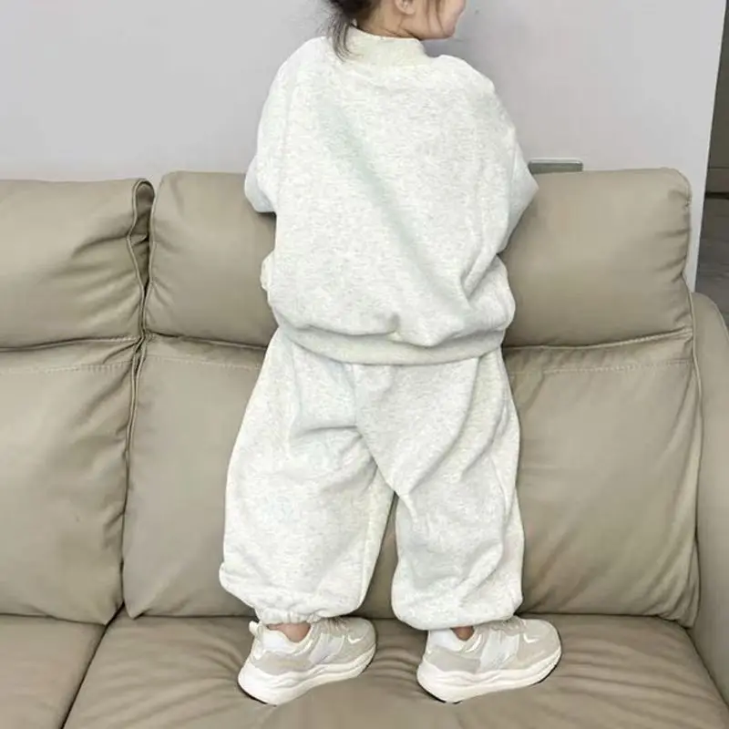 Kinderkleidung Mode Einfaches Buchstaben-Print-Set 2026 Herbst Neu Jungen und Mädchen Locker Lässig Verdickter Hoodie Zweiteiler – Detail 5