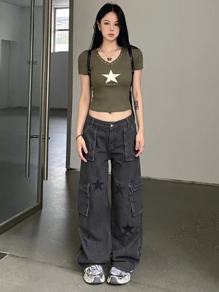 تي شيرت نسائي أخضر عسكري بقلنسوة موضة صيفية أنيقة عتيقة ملابس شارع جامعية رائعة مطبوعة بنجوم هاراجوكو غير رسمية تناسب الجميع