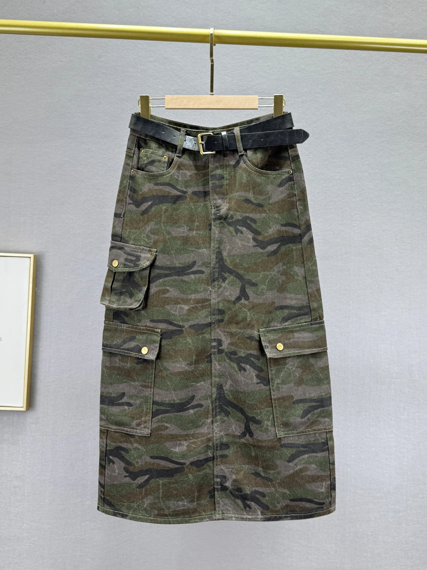 

Джинсовая юбка с высокой талией и камуфляжным принтом, женская, средней длины, в стиле милитари, утягивающая, модная, осенняя