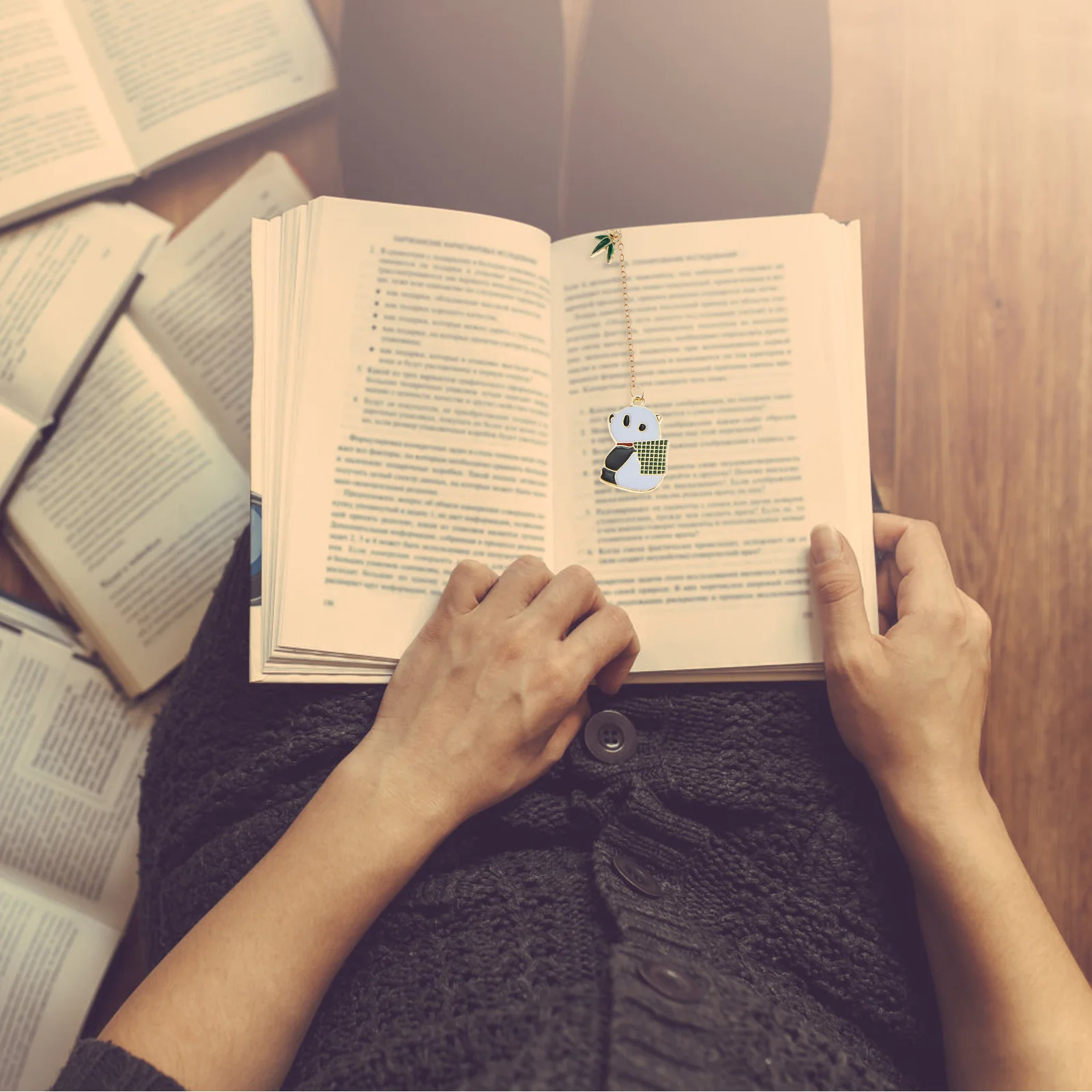 

4Pcs Panda Hanging Page Marker Bookmarks Metal Clip-on Book Page Clips for Kids Books Art Projects Bookmarks for Kids