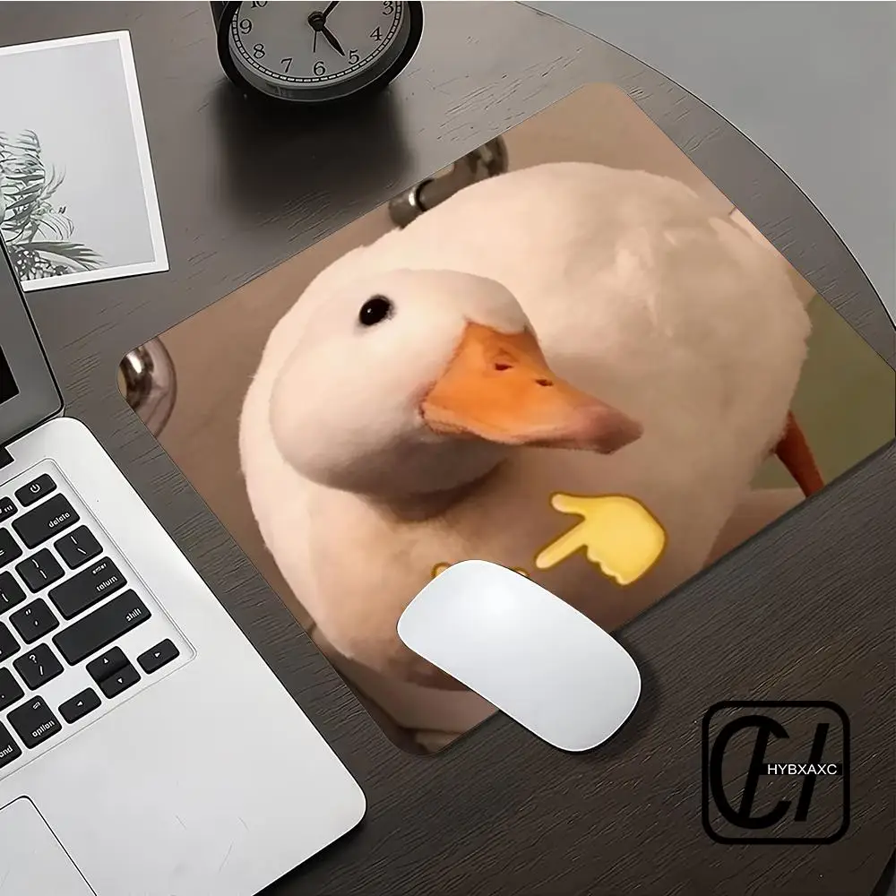 

Wacky duck Mouse Pad 220x180 Keyboard Mousepad Game Mousemats Gaming Accessories Office Computer Gamer Laptop Desk Mat HYBXXC