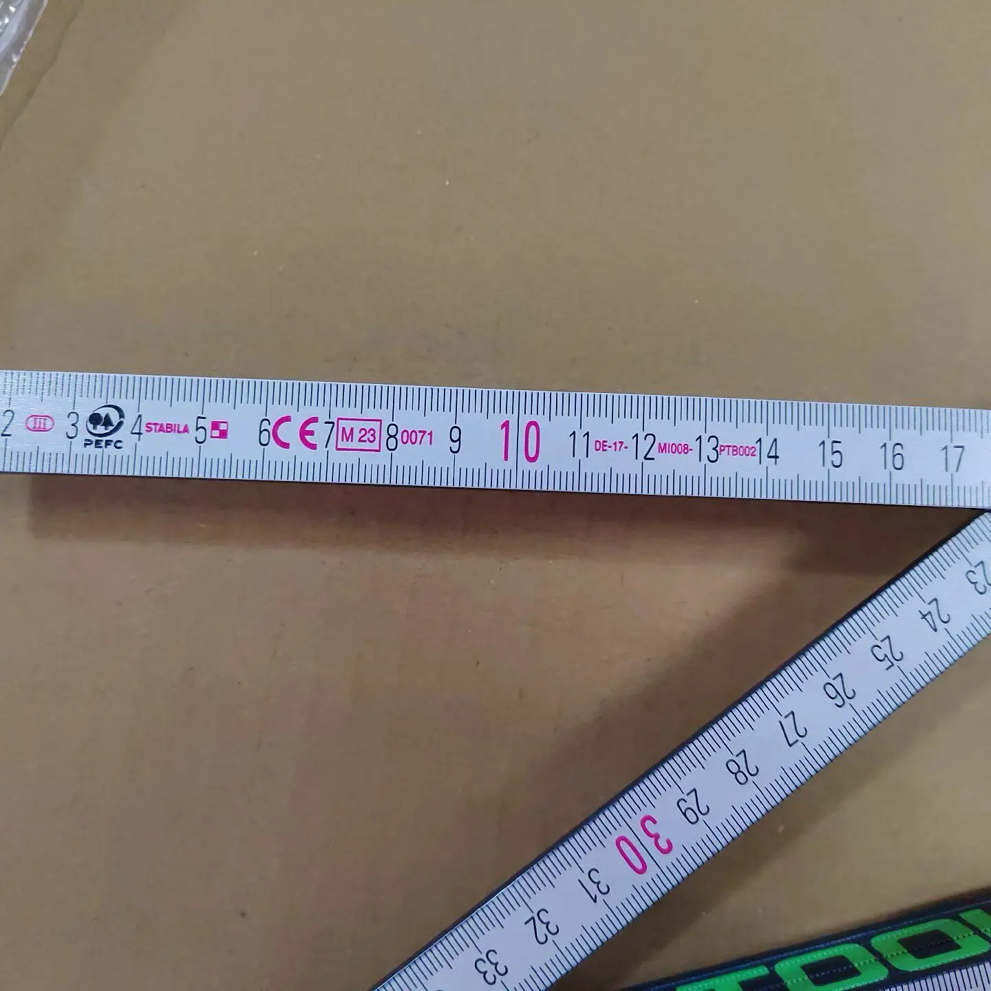 FESTOOL 201464 Wooden Folding Ruler, 2m Metric Scale, Compact Design for Woodworking & Carpentry