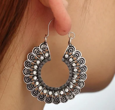 Thumbnail 2 - #49 Top Hoop Earrings Picks for Every Budget