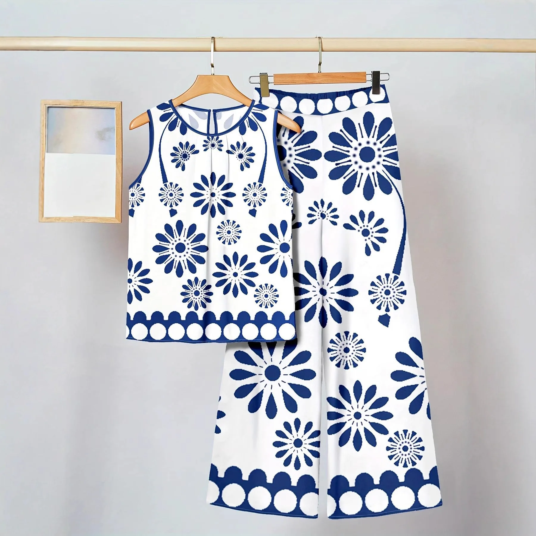 

Two-piece set of vintage positioning print elegant casual women's sleeveless top and long pants for all seasons