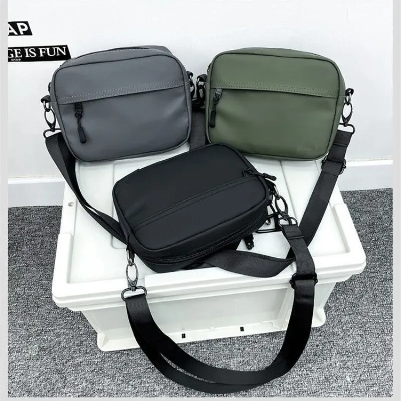 Trendy Sports Phone Bag for Women, Simple Workwear Small Crossbody Bag, Casual and Versatile Single-Shoulder Backpack