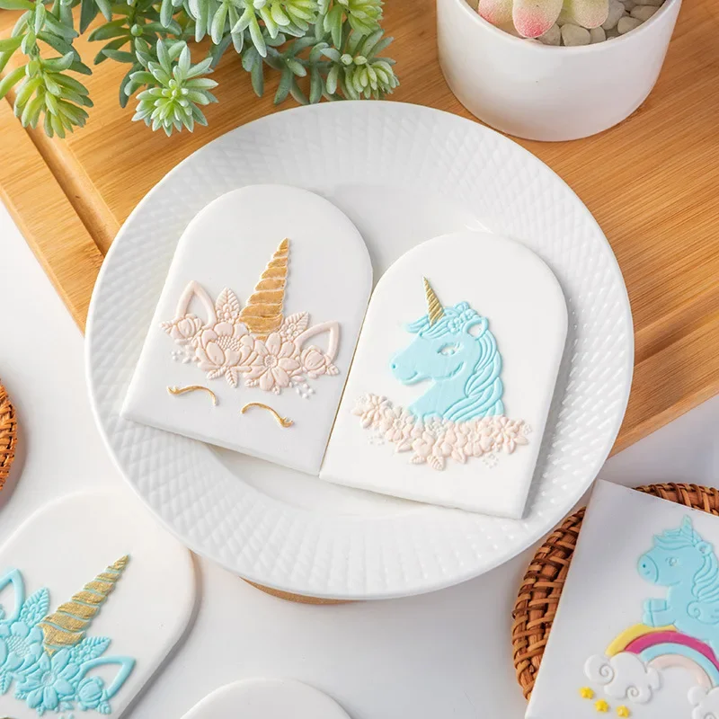 Cute Unicorn Birthday Cookie Plunger Cutters Fondant Cake Mold Biscuit Sugarcraft Cake Decorating Tools Cookie Stamp