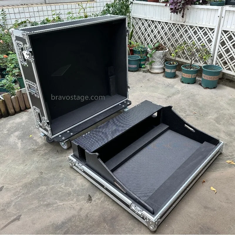Digital Audio Mixer Case with Doghouse