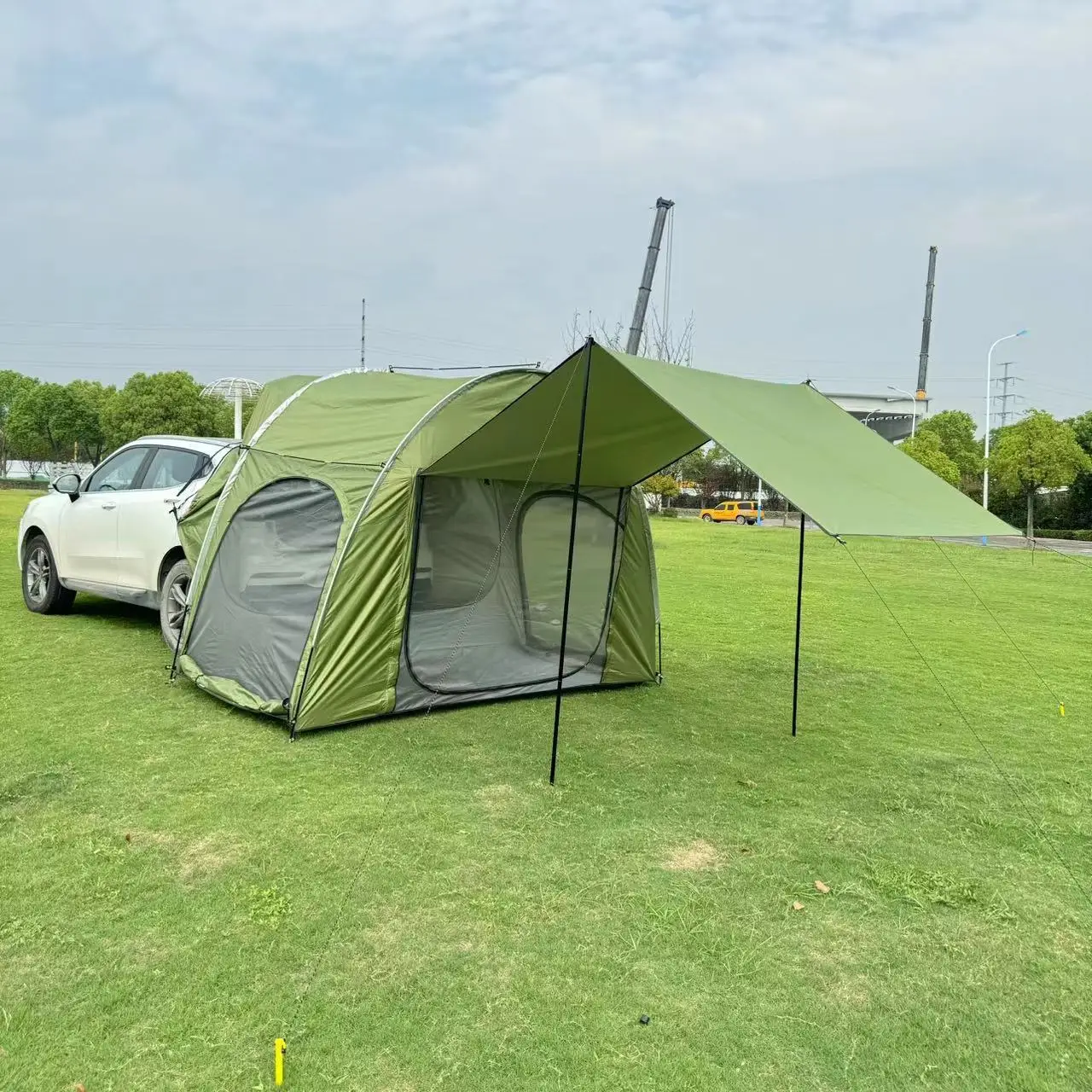Upgraded Outdoor Camping RV with Mesh Canopy, Integrated Front and Rear Tents, Suitable for Outdoor Sports and Picnics.