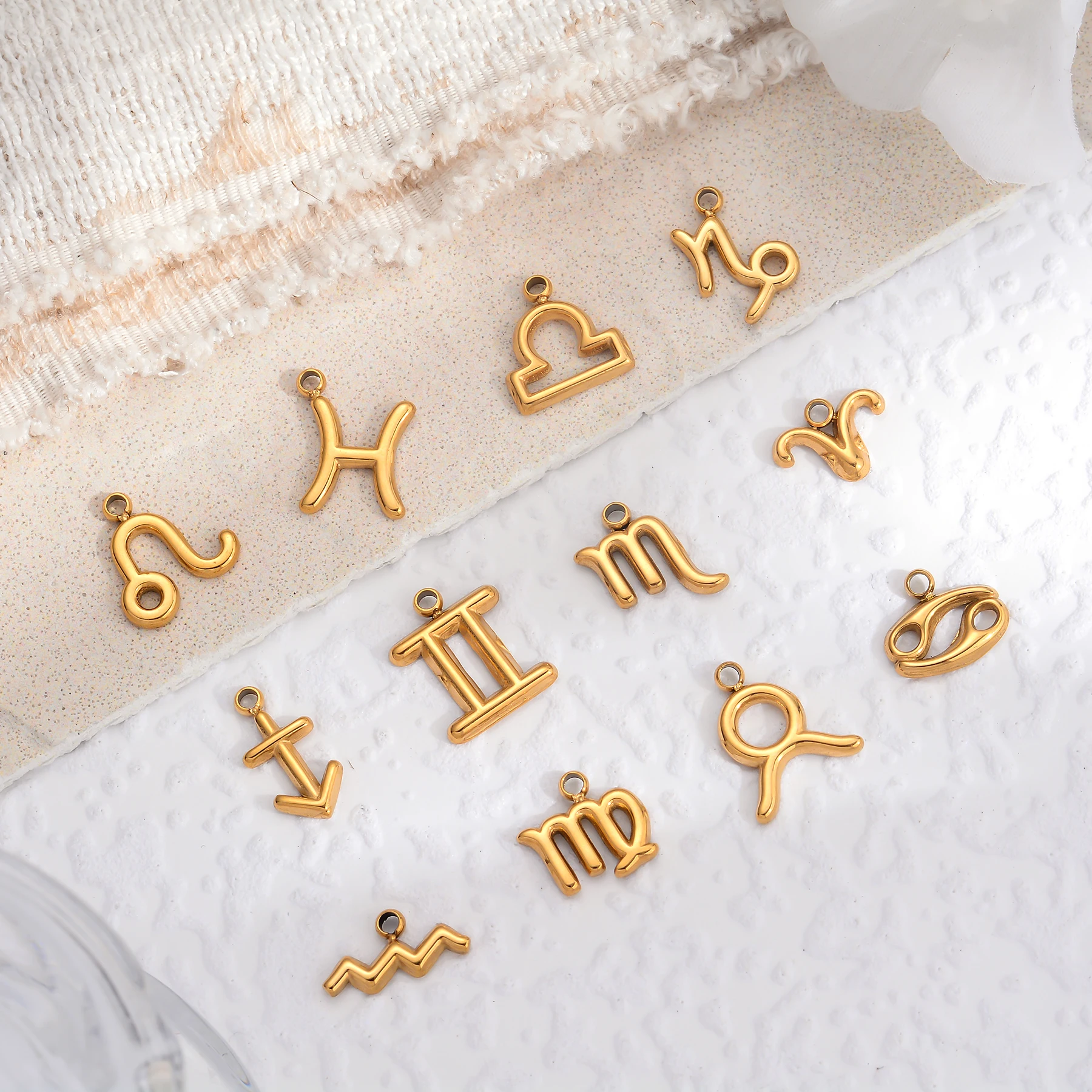 12pcs/lot Mirror polishing Stainless Steel Gold Color Twelve Zodiac Charm Constellation Pendants for DIY Jewelry Findings