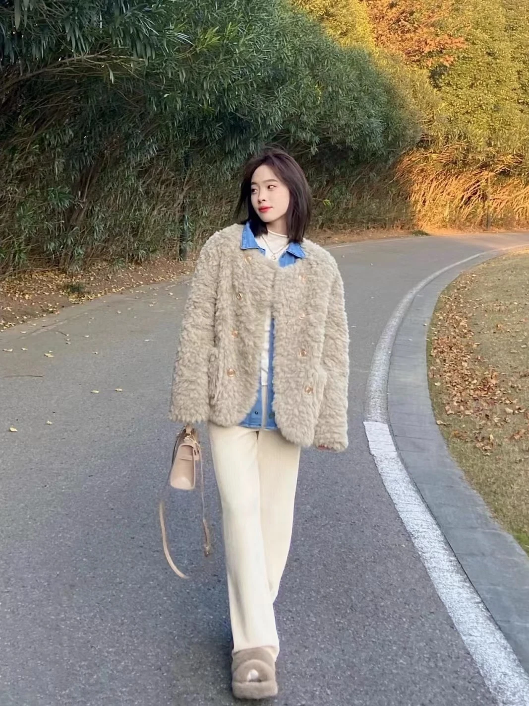 2025 ملابس نسائية معطف قصير من فرو الأرنب الصناعي شتاء جديد 1130 #4