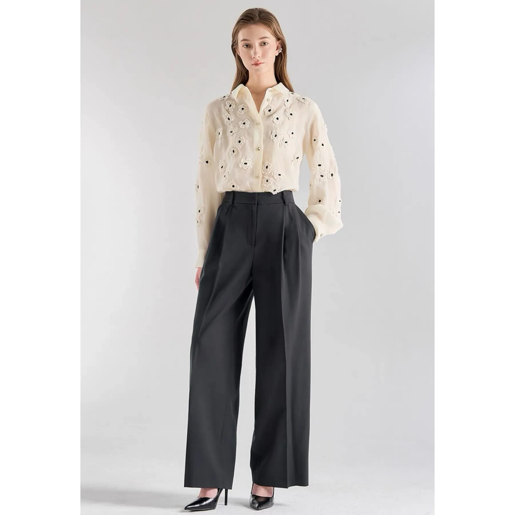 

Elegant Lemon Cheese LAN26 Spring Shirt Collar Loose Fit 3D Hook Flower Embroidery Commute Style Long Sleeve Women's Shirt