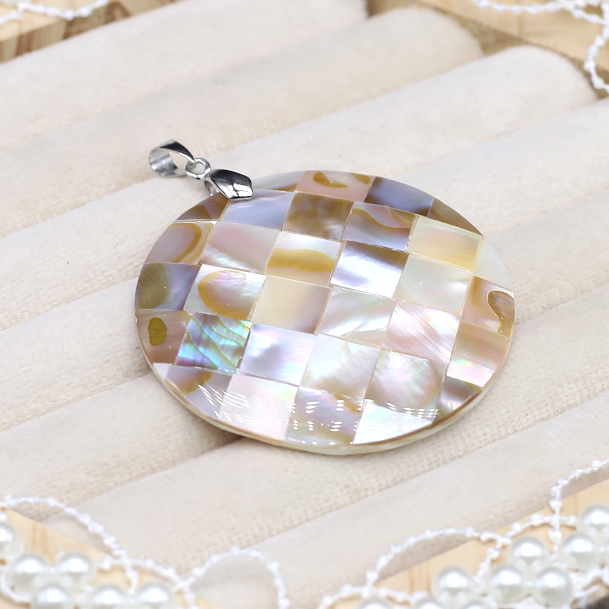 Natural Shell Pendant Round shape Mother of Pearl Exquisite charms For jewelry making DIY Necklace earring accessories