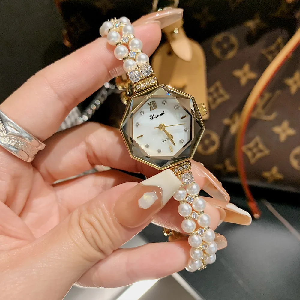 

Роскошные часы с жемчужным браслетом для женщин, винтажный стиль Chanel, восьмиугольный циферблат в форме ракушки, модные наручные часы с бриллиантовым акцентом