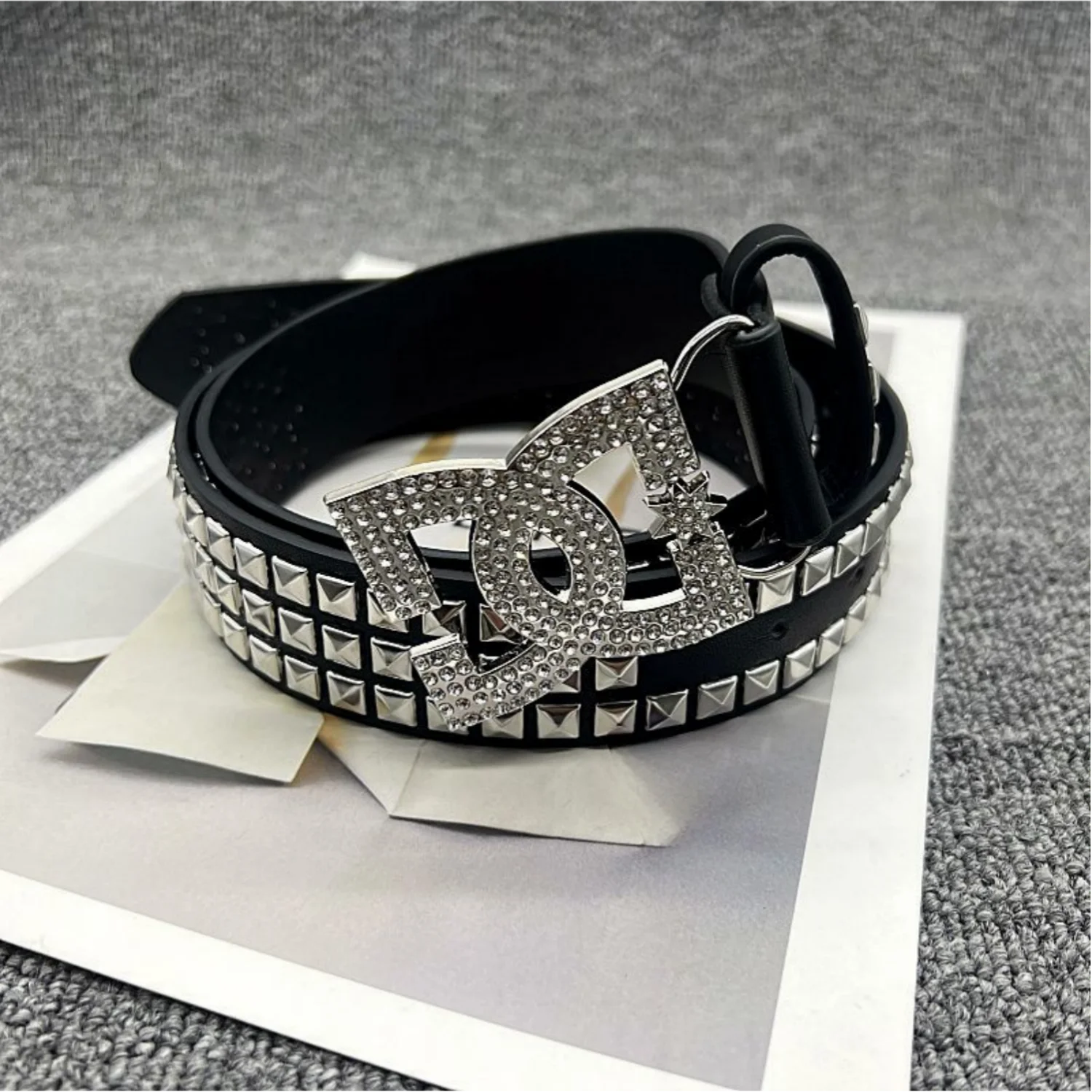 2026 New Model High-End Men's and Women's Universal Gemstone Belt - Unique Punk Fashion Luxury Stud Belt - Versatile Y2K Style