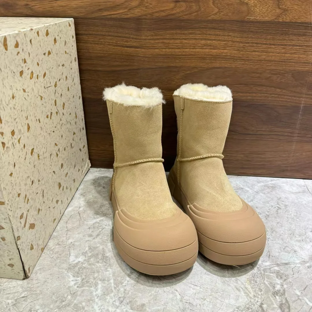 Bottes en cuir verni à fond plat avec fermeture éclair pour femme, chaussures décontractées, grande taille, hiver, nouveau, 2024