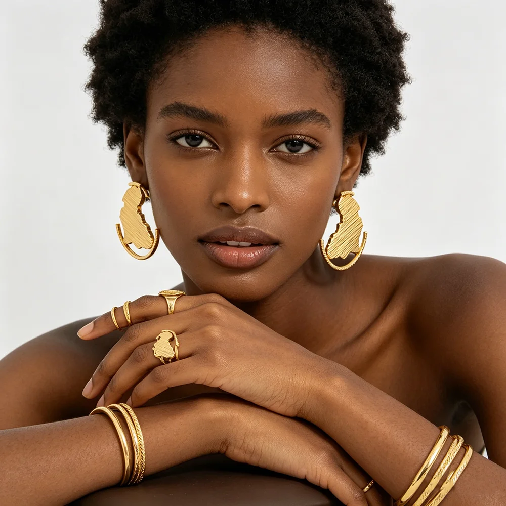 Afrikanisches Goldschmuck-Set 18K Vergoldete Halskette und Ohrringe Armreif Ring Set für Frauen Klassisches Design Clip-Schmuck – Detail 7