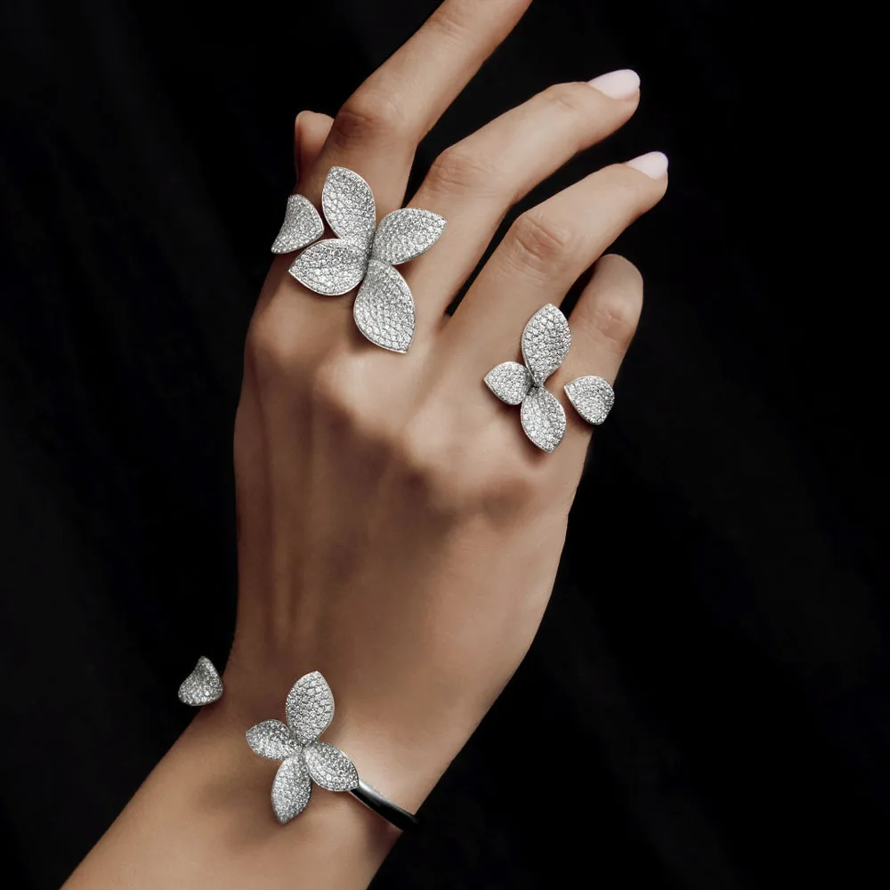 

Luxury rhinestone Women's Bracelet Rings Set Oversized Butterfly Flower Rings Girl Open Resizable Female Engagement Jewelry Sets