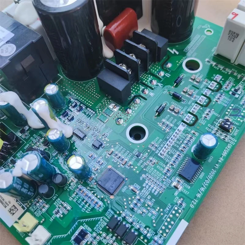 30228000010 moederbord ZQ3330A is geschikt voor centrale airconditioner multi-line module drive externe compressorkaart